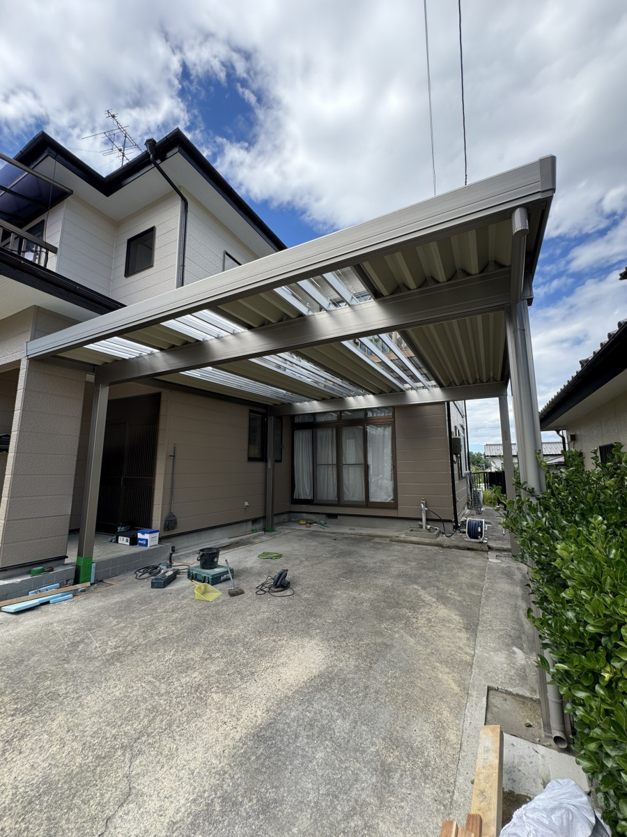 円谷トーヨー住器の【カーポート設置工事】施工事例の施工後の写真1