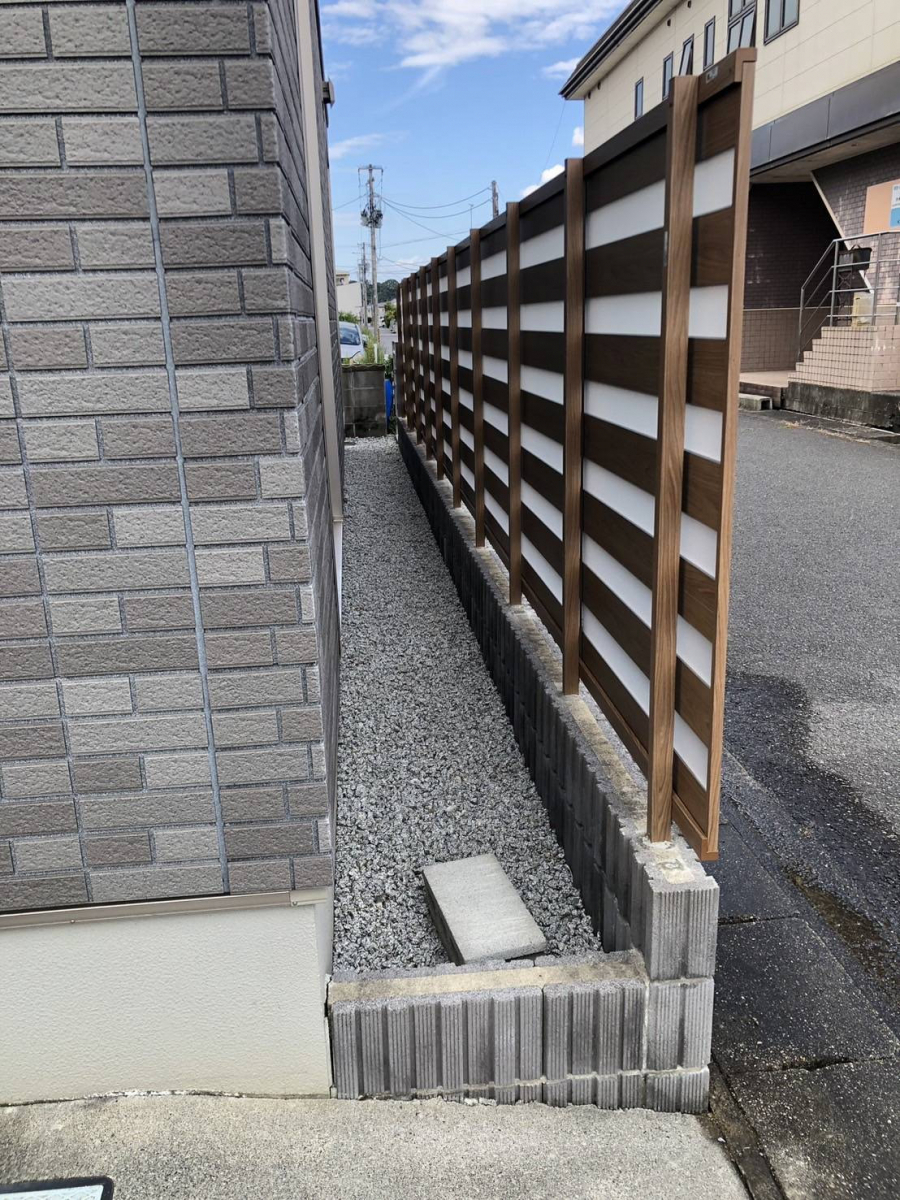 円谷トーヨー住器のフェンス工事の施工後の写真1