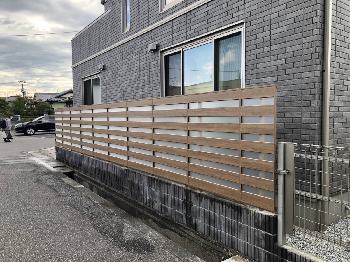 円谷トーヨー住器のフェンス工事の施工後の写真2