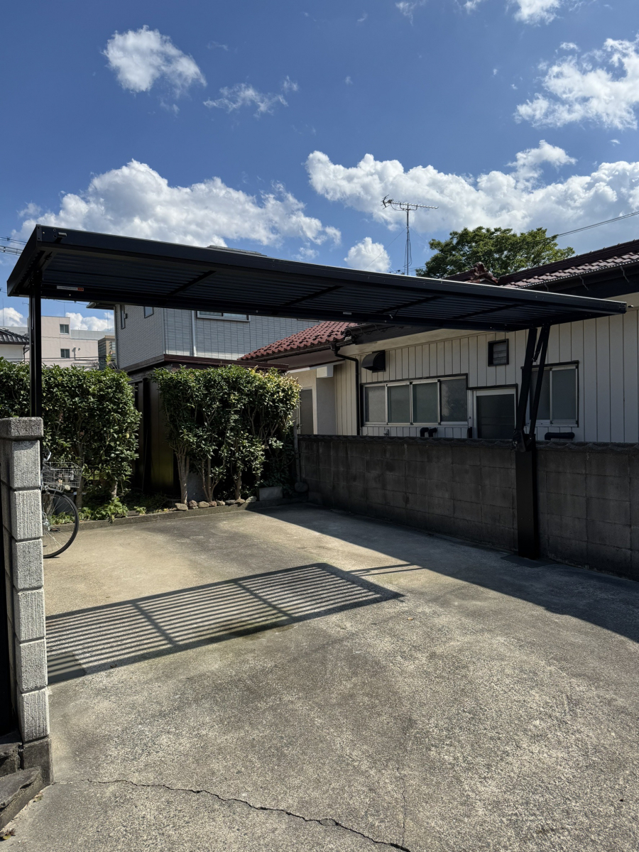 円谷トーヨー住器のワイドオーバードア　施工事例の施工後の写真1