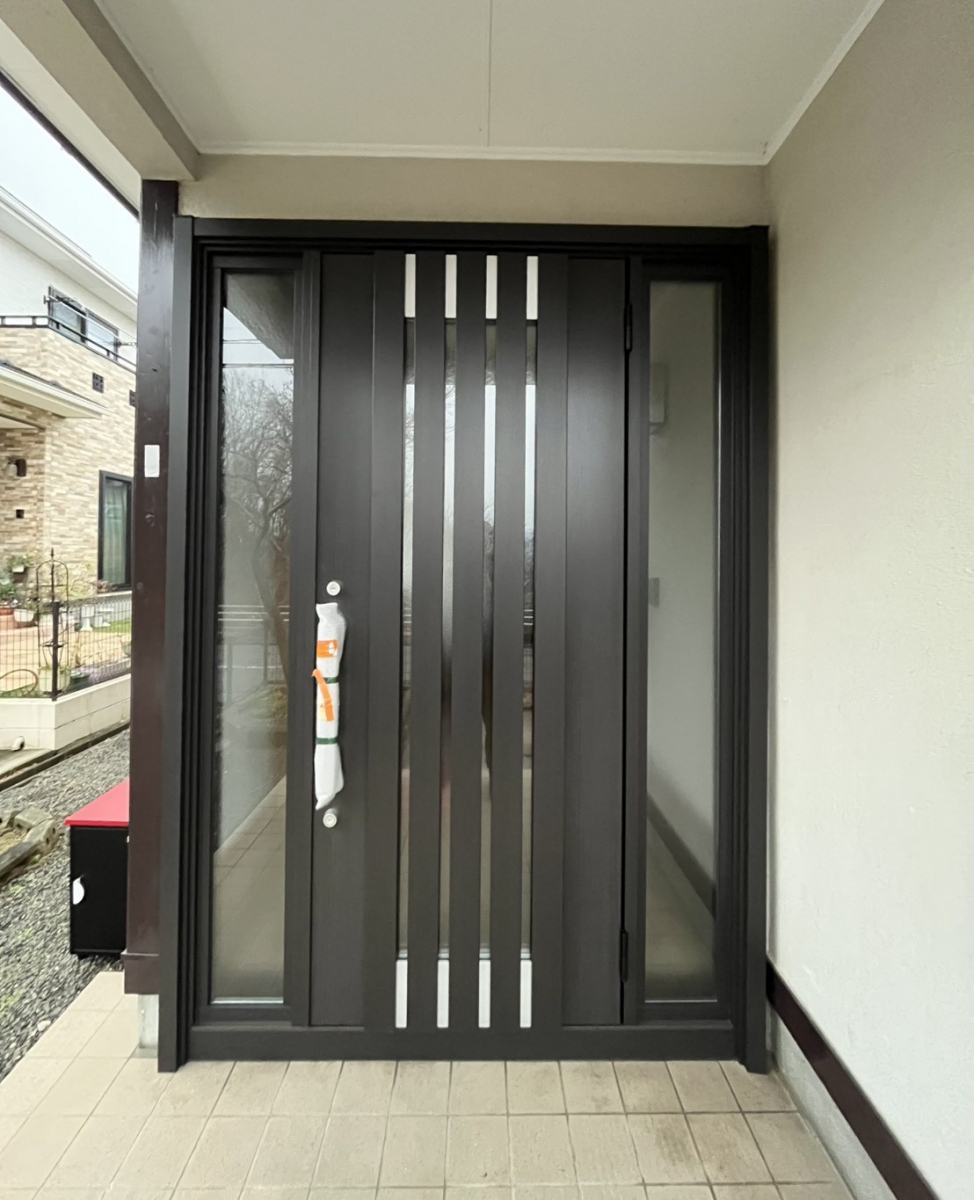 円谷トーヨー住器の【玄関リフォーム】施工事例の施工後の写真1