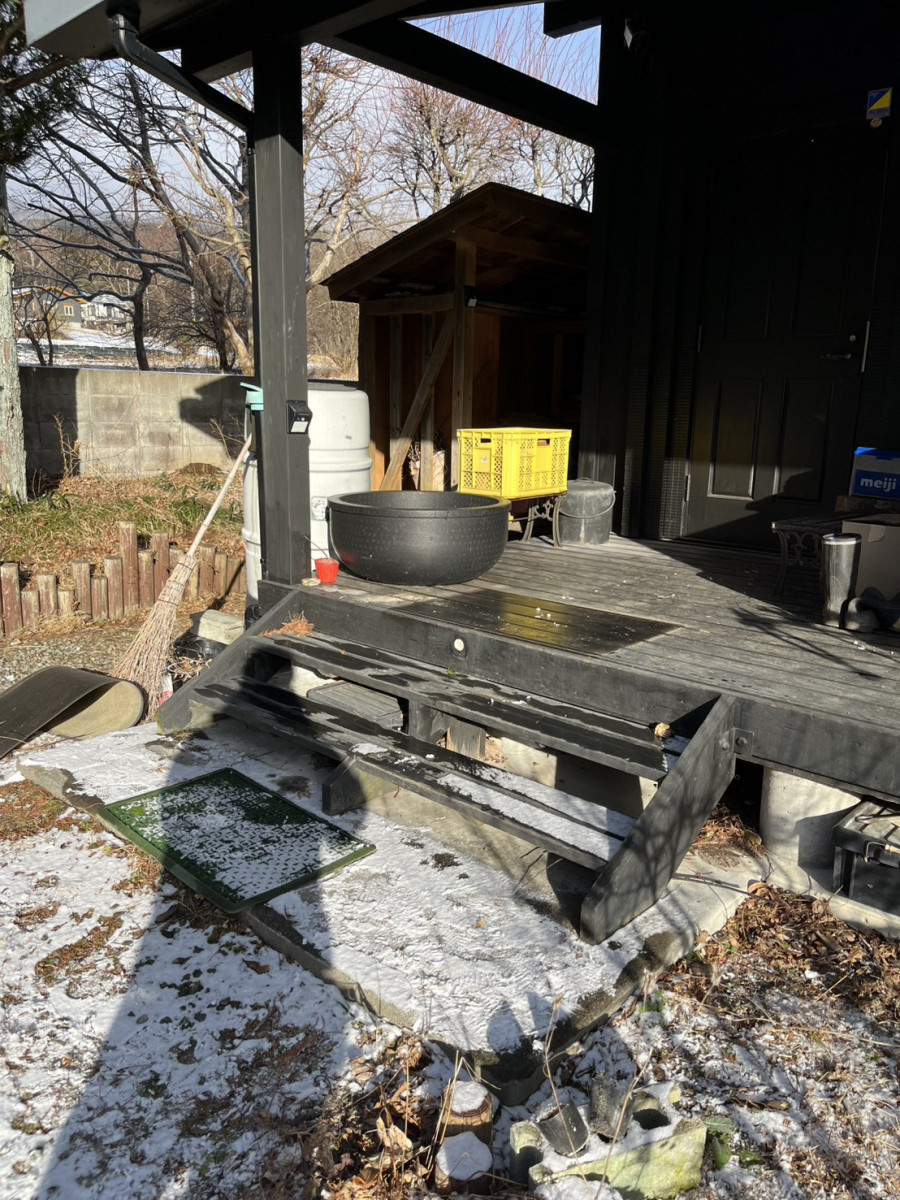 円谷トーヨー住器の【転倒防止】歩行補助手摺設置の施工前の写真1