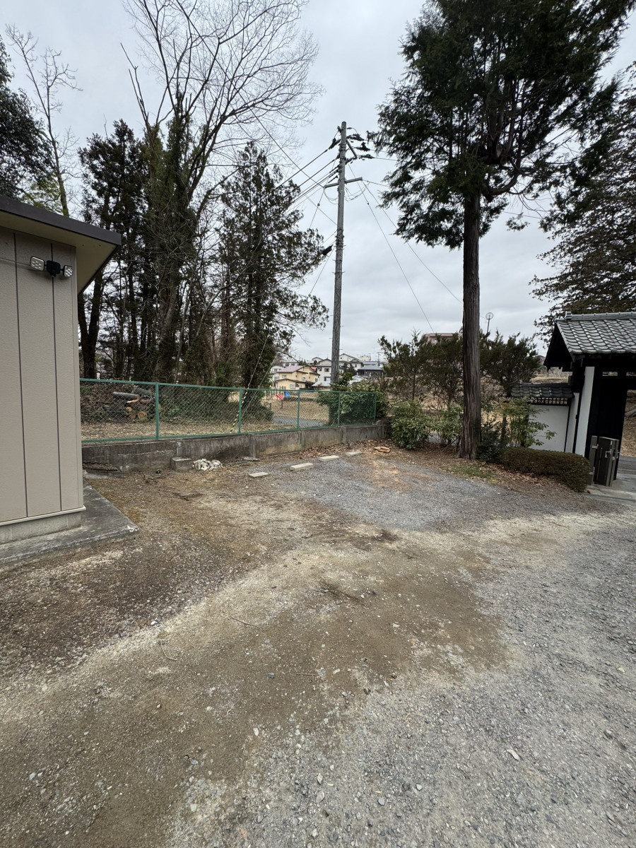 円谷トーヨー住器の【カーポート設置】２台用の駐車スペースの施工前の写真1