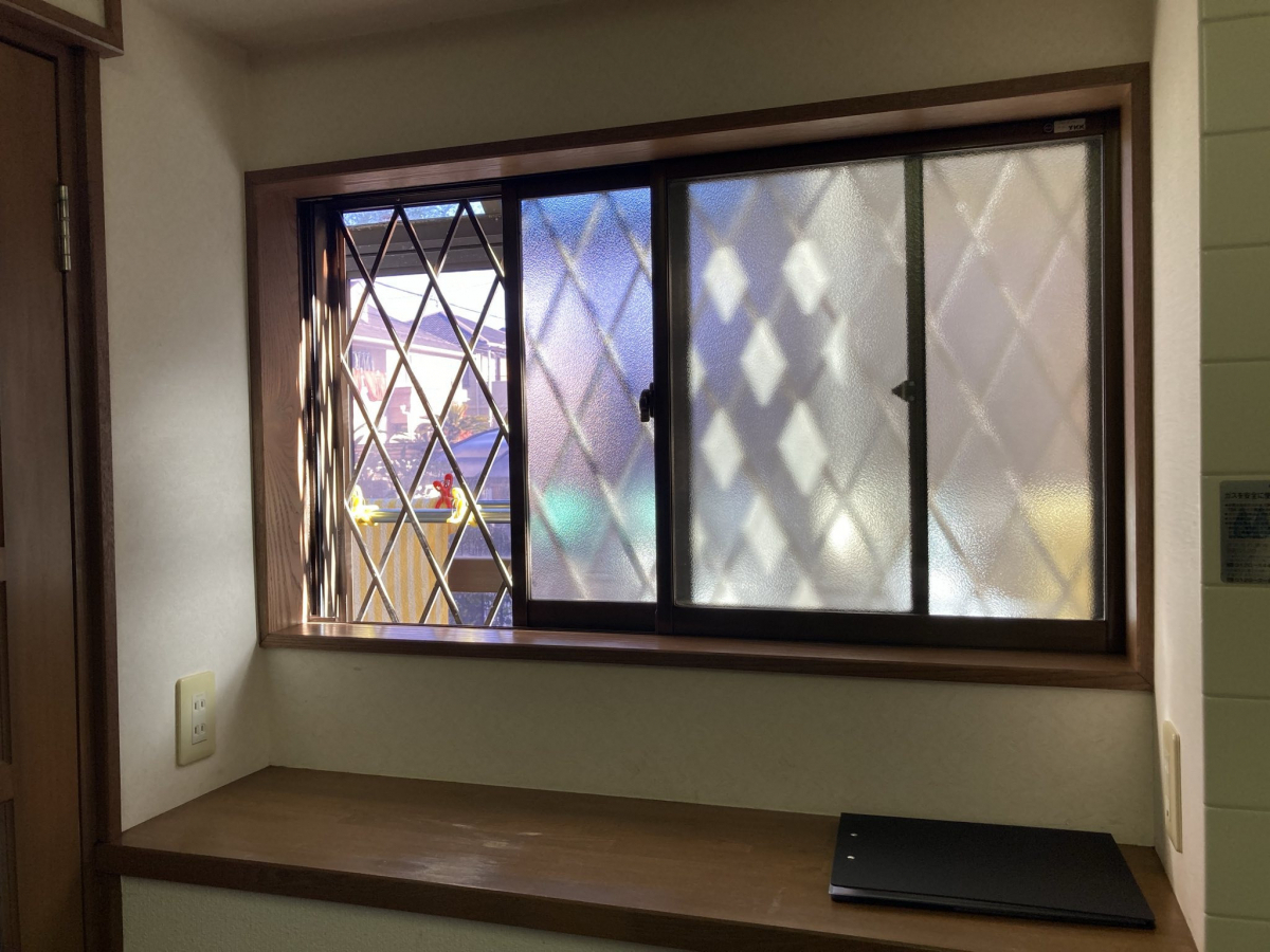 クワタ神戸支店の神戸市西区でインプラスの窓リフォームをしました😎の施工前の写真3