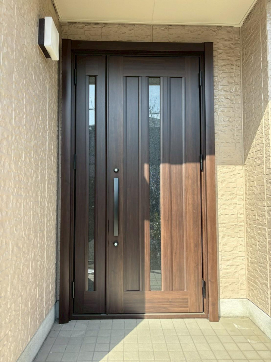 クワタ神戸支店の神戸市西区でリシェント玄関ドアの取替をしました🏡の施工後の写真1