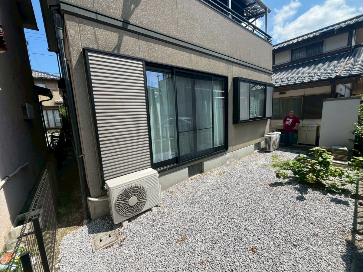 サンセブンの縁側を有効活用!多目的に使えるリラックススペースへの施工前の写真1