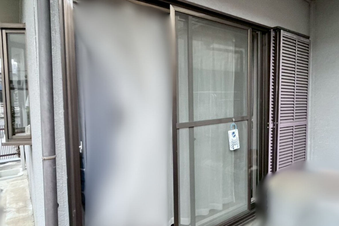 サンセブンの「夏暑く冬寒い」窓の悩みをリプラスで即解消！の施工前の写真1