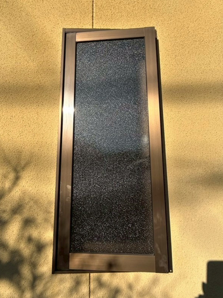 サンセブンの窓とセットが断然お得！玄関引戸も補助金でお得にの施工前の写真2