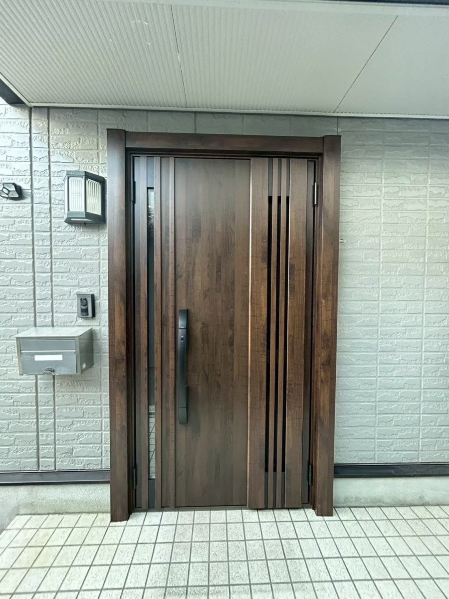 サンセブンの鍵交換を検討中の方必見！玄関リフォームという選択肢の施工後の写真1