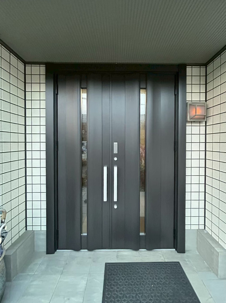 サンセブンの木目調リシェントで解決！冬も温かくお手入れも楽々の施工前の写真1