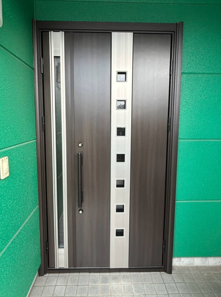 サンセブンの塗装剥げも解決！和洋問わず馴染むドアリモの施工後の写真1