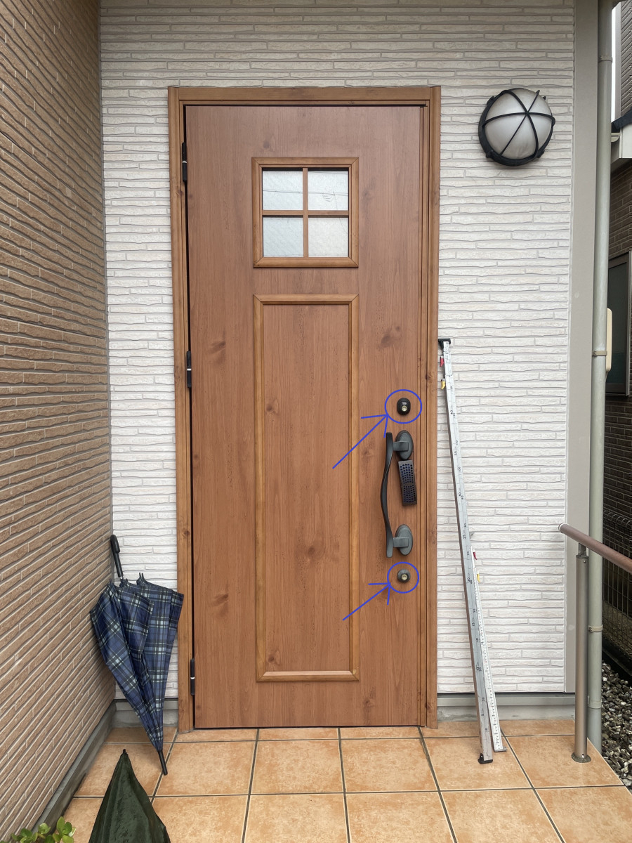 東名住建 守山の【名古屋市守山区】玄関ドアの鍵がスムーズに抜き差しできないの施工前の写真1