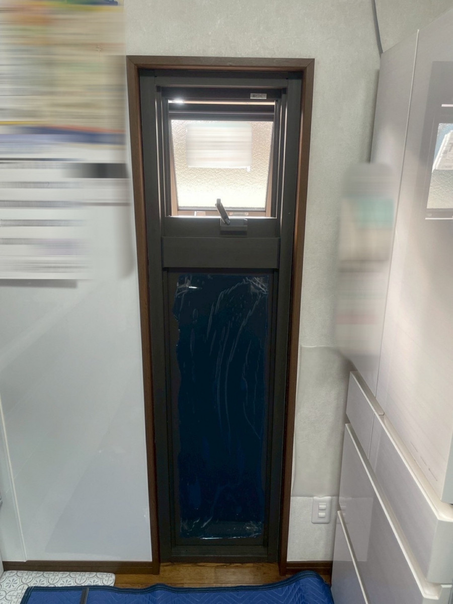 東名住建 守山の【名古屋市守山区】勝手口ドアのサイズが合わない？（窓リノベ補助金対象）の施工後の写真2