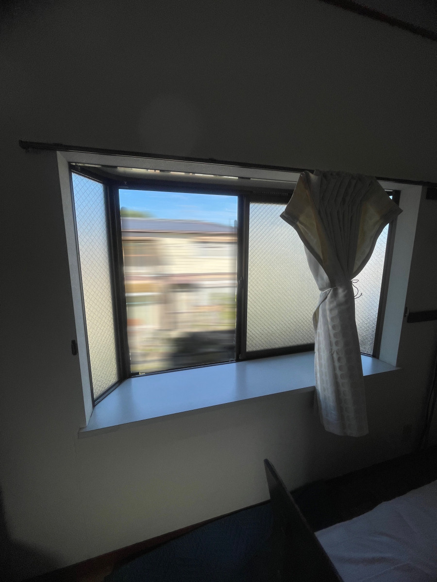 東名住建 守山の【名古屋市守山区】内窓インプラスで断熱！二重窓で西日と冬の寒さ対策（窓リノベ補助金対象）の施工前の写真1