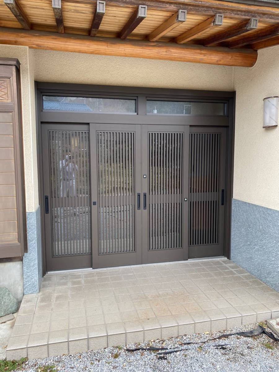 原田ガラス店のリシェント玄関引戸ＰＧ仕様の施工後の写真1