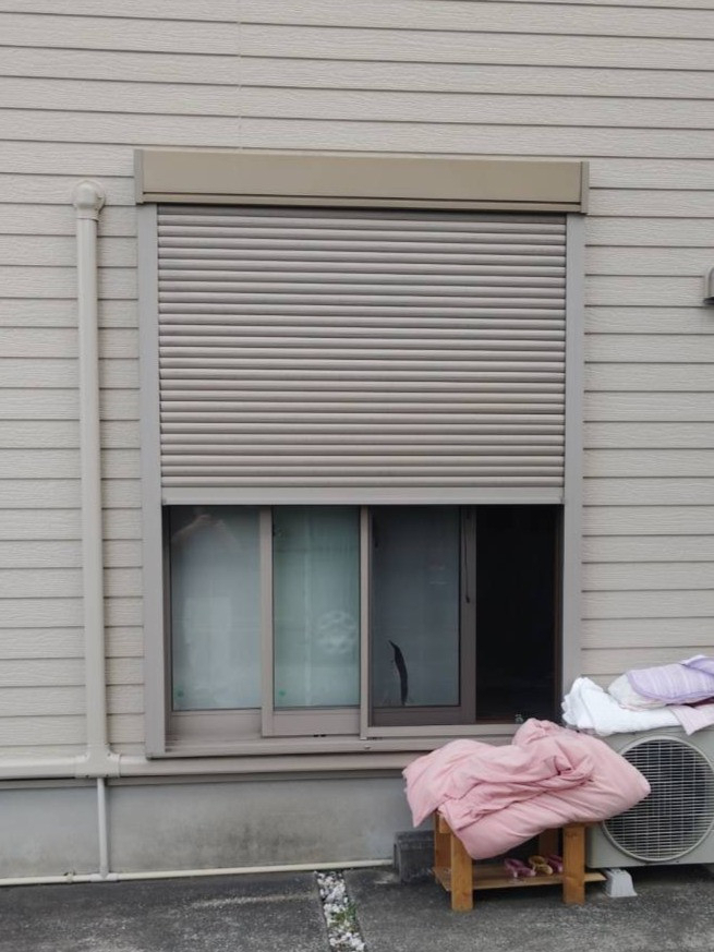 杉本ガラス建材の横浜市戸塚区 テラス屋根取付工事【テラス屋根 スピーネ】の施工前の写真1