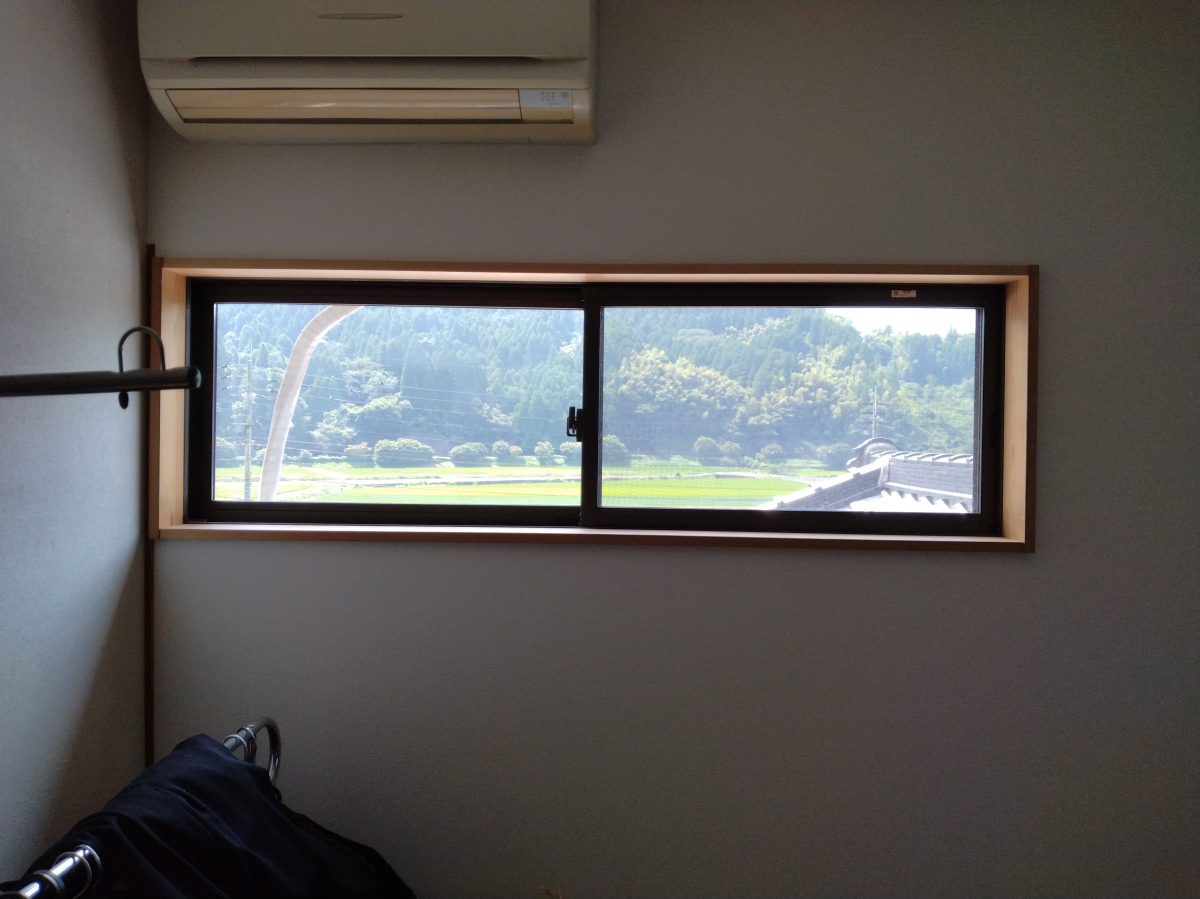 フクイM&Cのリクシルの内窓「インプラス」なら、今ある窓の内側に取付けるだけ。の施工前の写真1