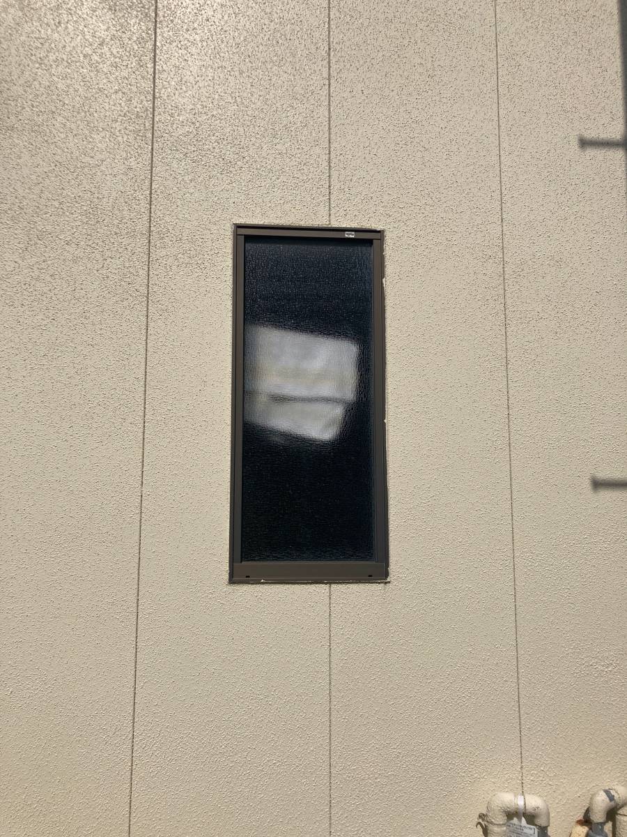 岩崎ガラス建窓のサッシ窓取替え工事の施工前の写真1