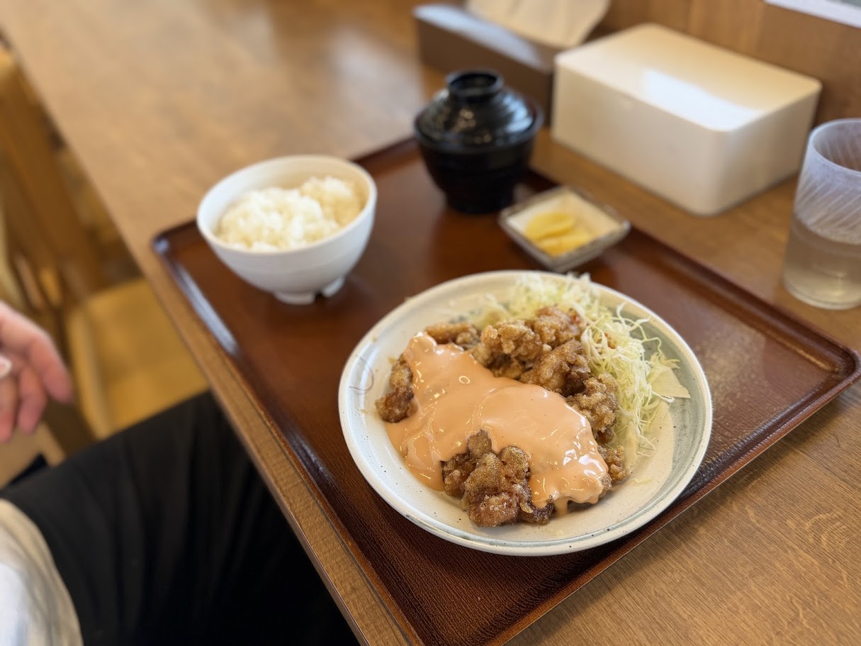またまたチキンのブログ(笑) 油淋鶏定食 土佐トーヨー住器のブログ 写真3