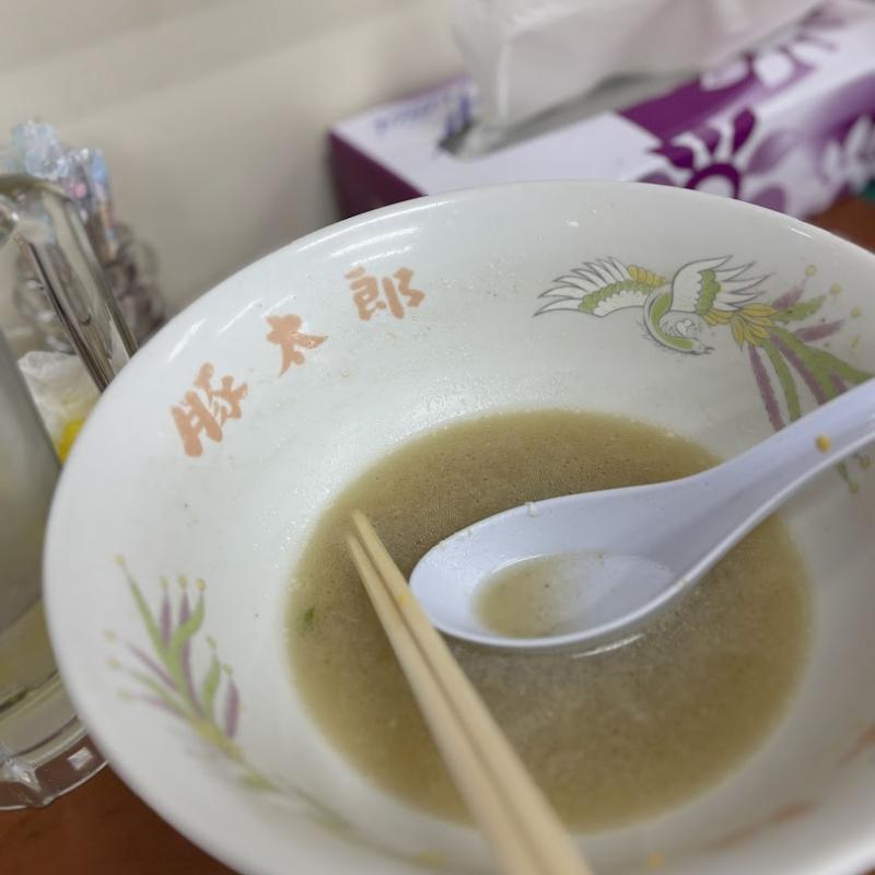 高知でラーメンと言えば豚太郎 土佐トーヨー住器のブログ 写真3