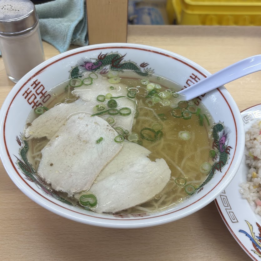 90年前から親しまれてる中華そばのお店 上海軒 土佐トーヨー住器のブログ 写真5