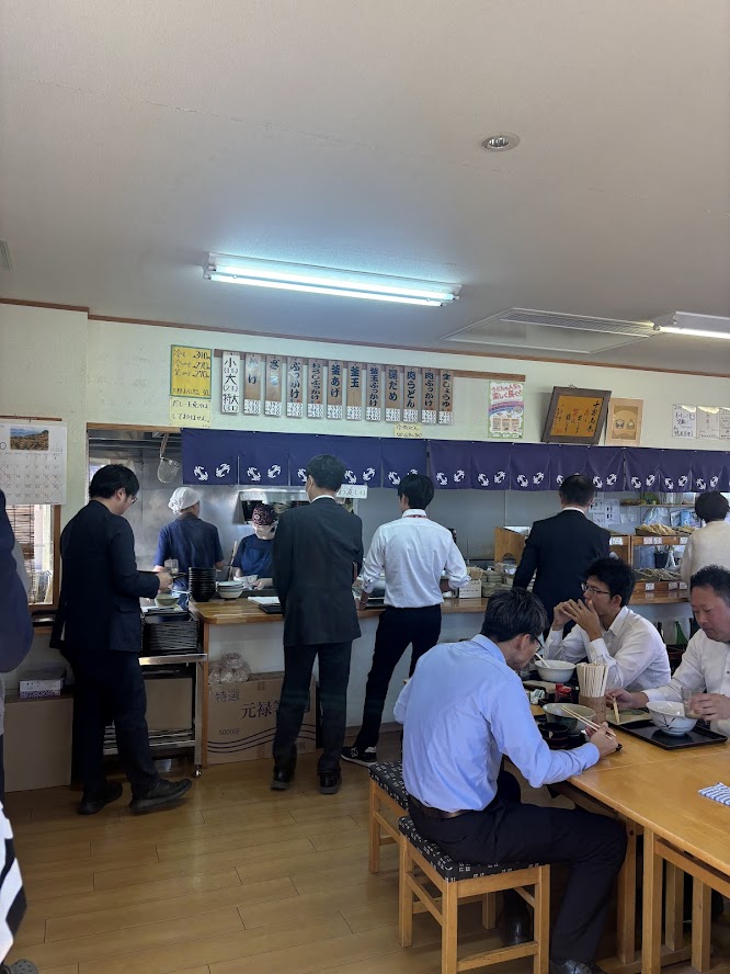 手打ちうどんますやさんにて 土佐トーヨー住器のブログ 写真3