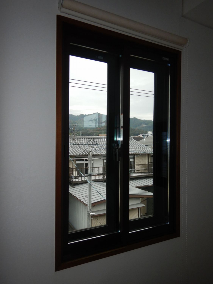 土佐トーヨー住器のインプラス内窓で防音、断熱の施工後の写真3