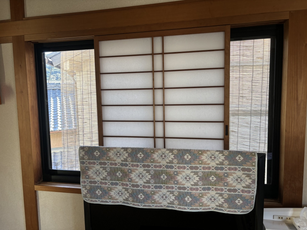 土佐トーヨー住器の先進的窓リノベ事業利用のインプラス内窓を取り付けの施工前の写真2