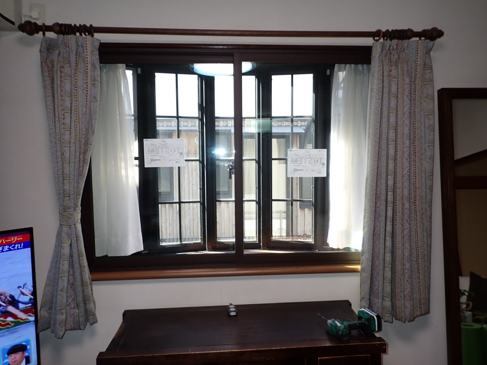 土佐トーヨー住器の先進的窓リノベ事業を使って断熱内窓インプラス取り付けの施工後の写真3