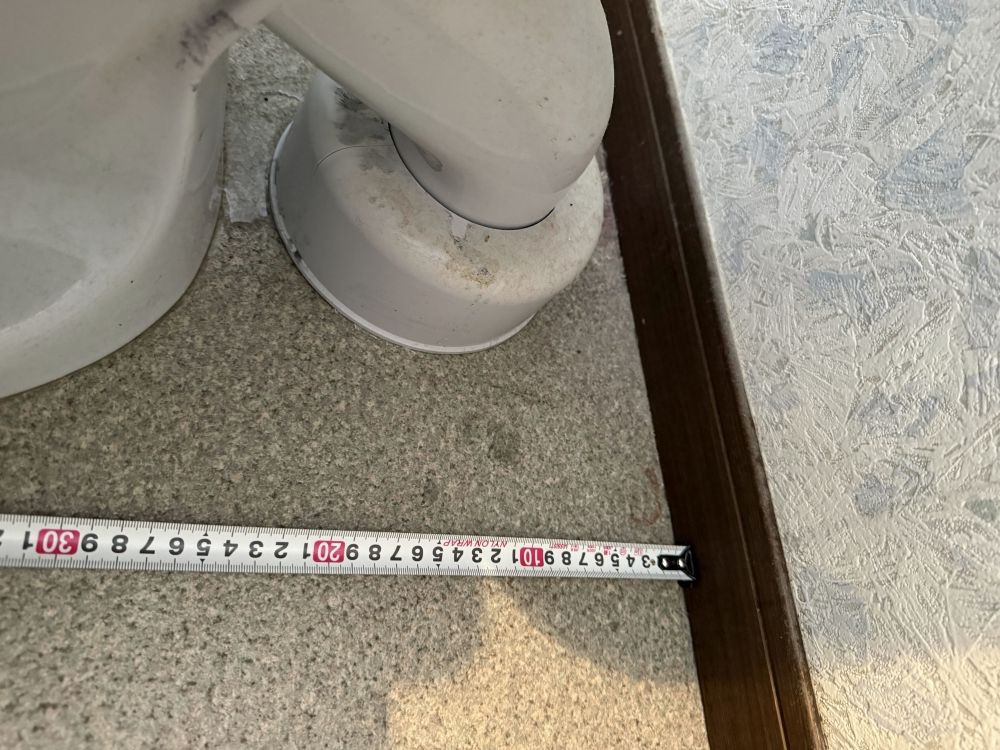 土佐トーヨー住器の【施工事例】LIXILリトイレ「アメージュ」でトイレ交換リフォーム｜高知県南国市の施工前の写真2