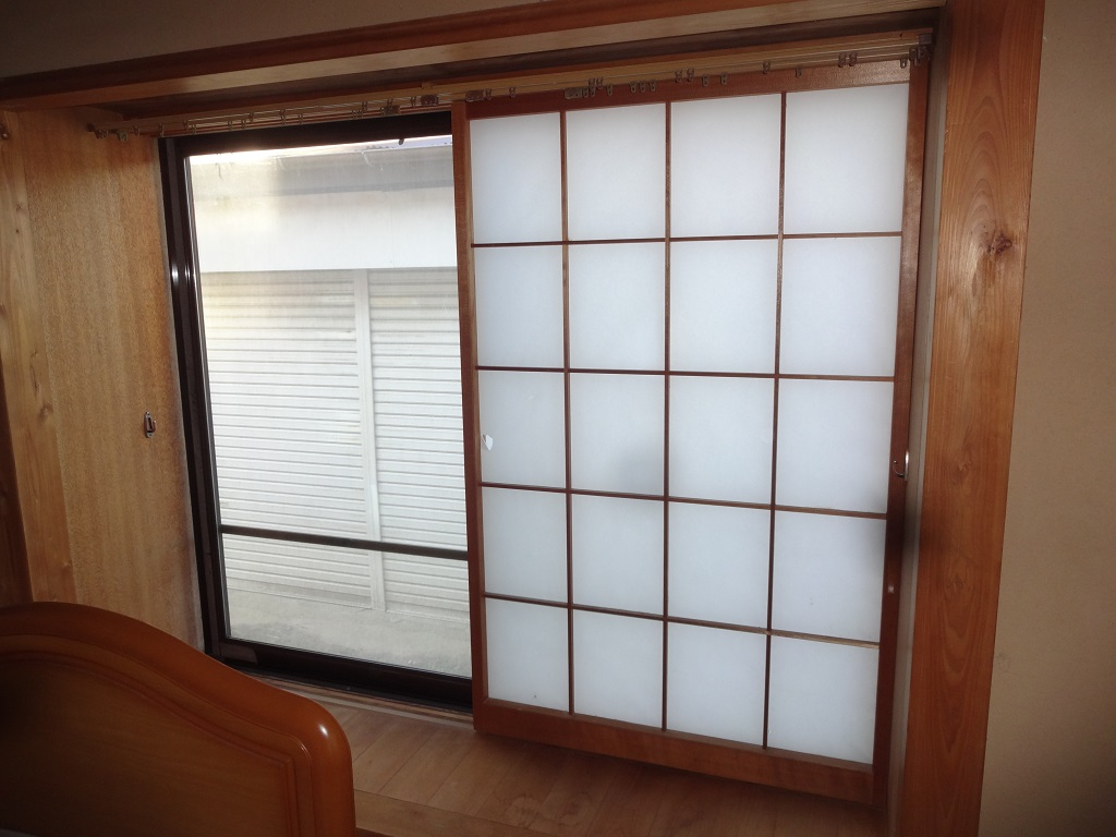 森額縁ガラス店の(23年度先進的窓リノベ補助金！）年末ギリギリ、間に合いました、内窓インプラスを取付けの施工前の写真2