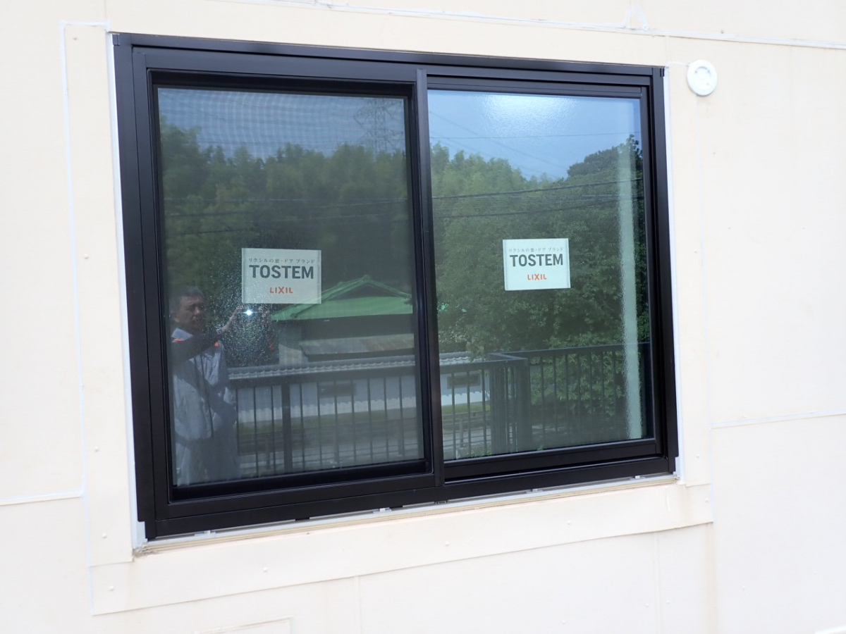 森額縁ガラス店のかんたん取替窓｢リプラス｣で窓を断熱リフォームの施工後の写真1