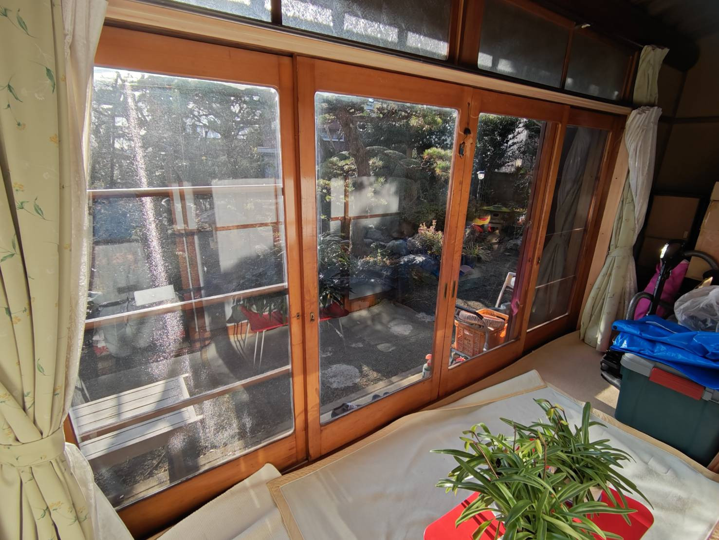 森額縁ガラス店の内窓「インプラス」で窓の「断熱対策」と「防犯対策」の施工前の写真1