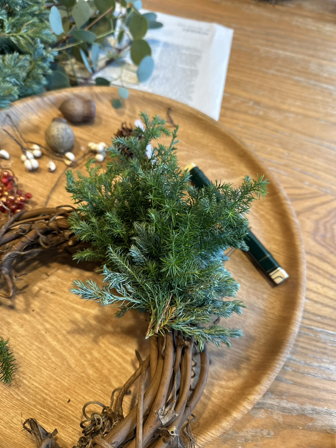 三輪ガラスの【豊田市・いつでも人気の可愛いヤツ】クリスマスムード🎄を盛り上げる♪可愛く彩るリースフック！の施工事例詳細写真3