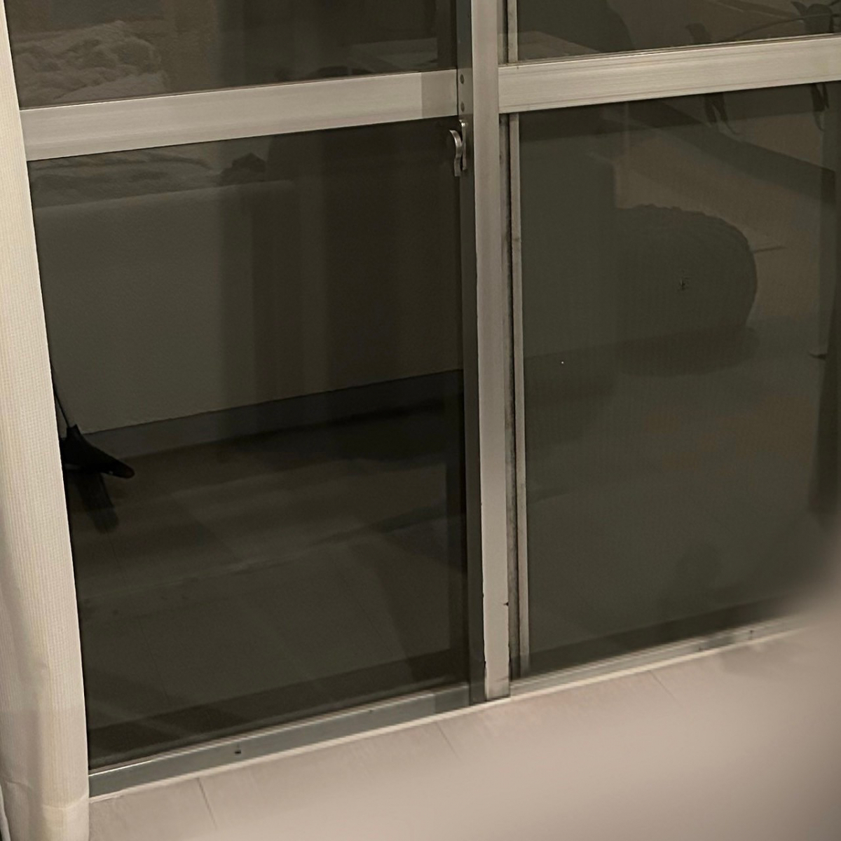 三輪ガラスの【名古屋市】築51年のリノベ済み分譲マンションの窓をPRO-SEで外窓リフォームの施工前の写真2