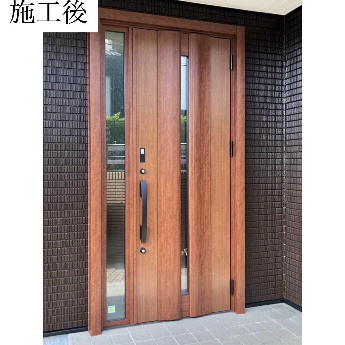 三輪ガラスの【名古屋市】シャーウッドの木造住宅もリクシルの玄関ドアリフォームのリシェントにお任せです!の施工後の写真1