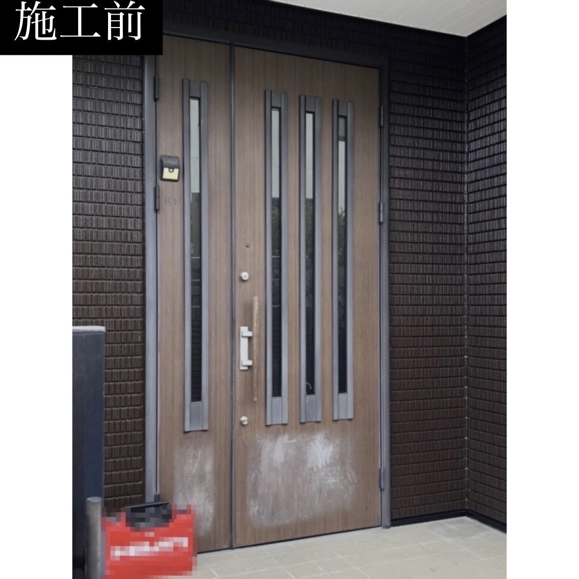 三輪ガラスの【名古屋市】シャーウッドの木造住宅もリクシルの玄関ドアリフォームのリシェントにお任せです!の施工前の写真1