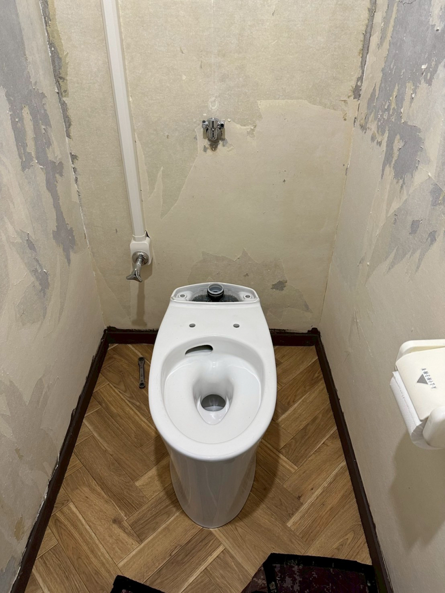 三輪ガラスの【名古屋市】節約のためトイレのリフォーム！少しでも節水し快適なトイレタイムにしたい🚽💧の施工前の写真3