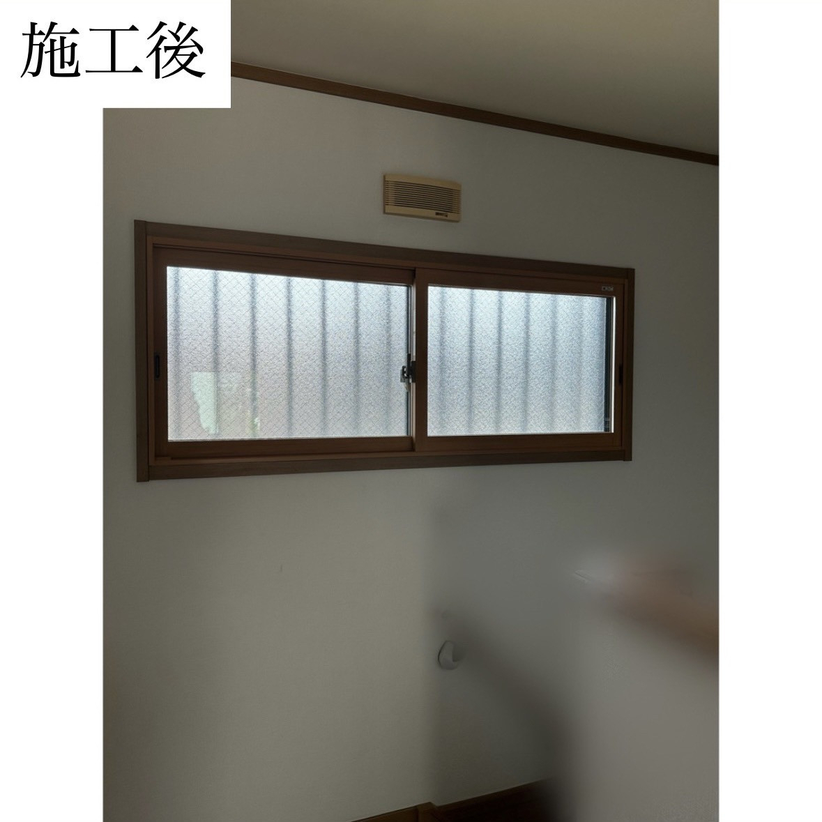 三輪ガラスの【名古屋市】お部屋だけじゃなくて廊下にも内窓つけましょう!の施工後の写真1