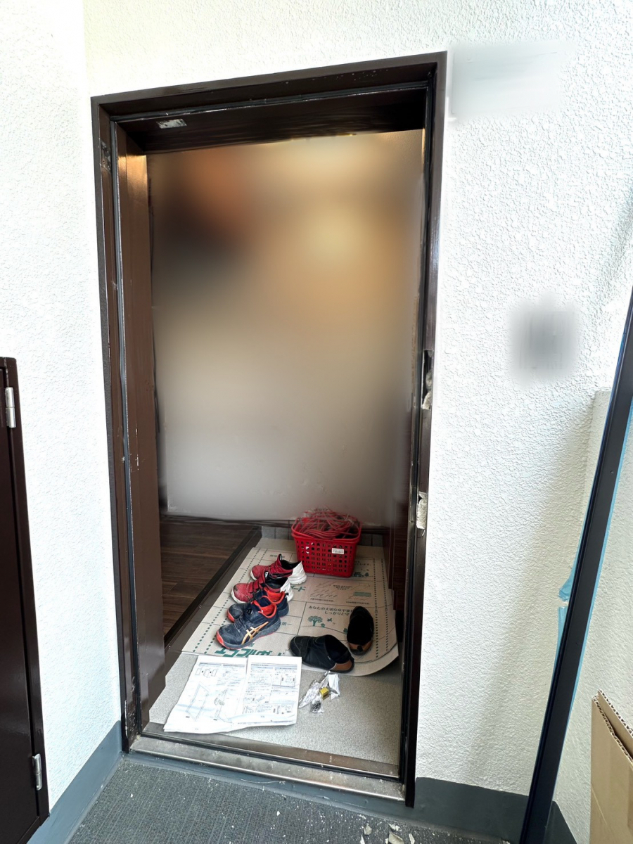 三輪ガラスの【名古屋市・マンション満室計画】資産価値を上げる、空室を防ぐ！の施工前の写真2