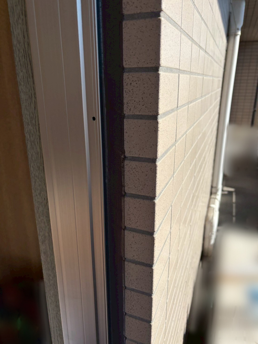 三輪ガラスの【名古屋市・分譲マンション窓カバー工法】夏の猛暑でもう悩まない！の施工前の写真3