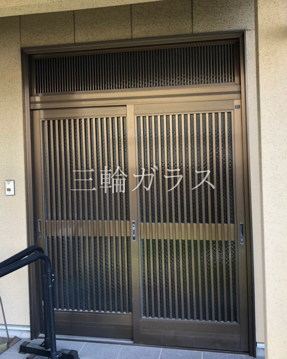 三輪ガラスの【名古屋市】玄関引戸をリフォーム！“ドアより引き戸”が選ばれる理由とは？の施工前の写真1