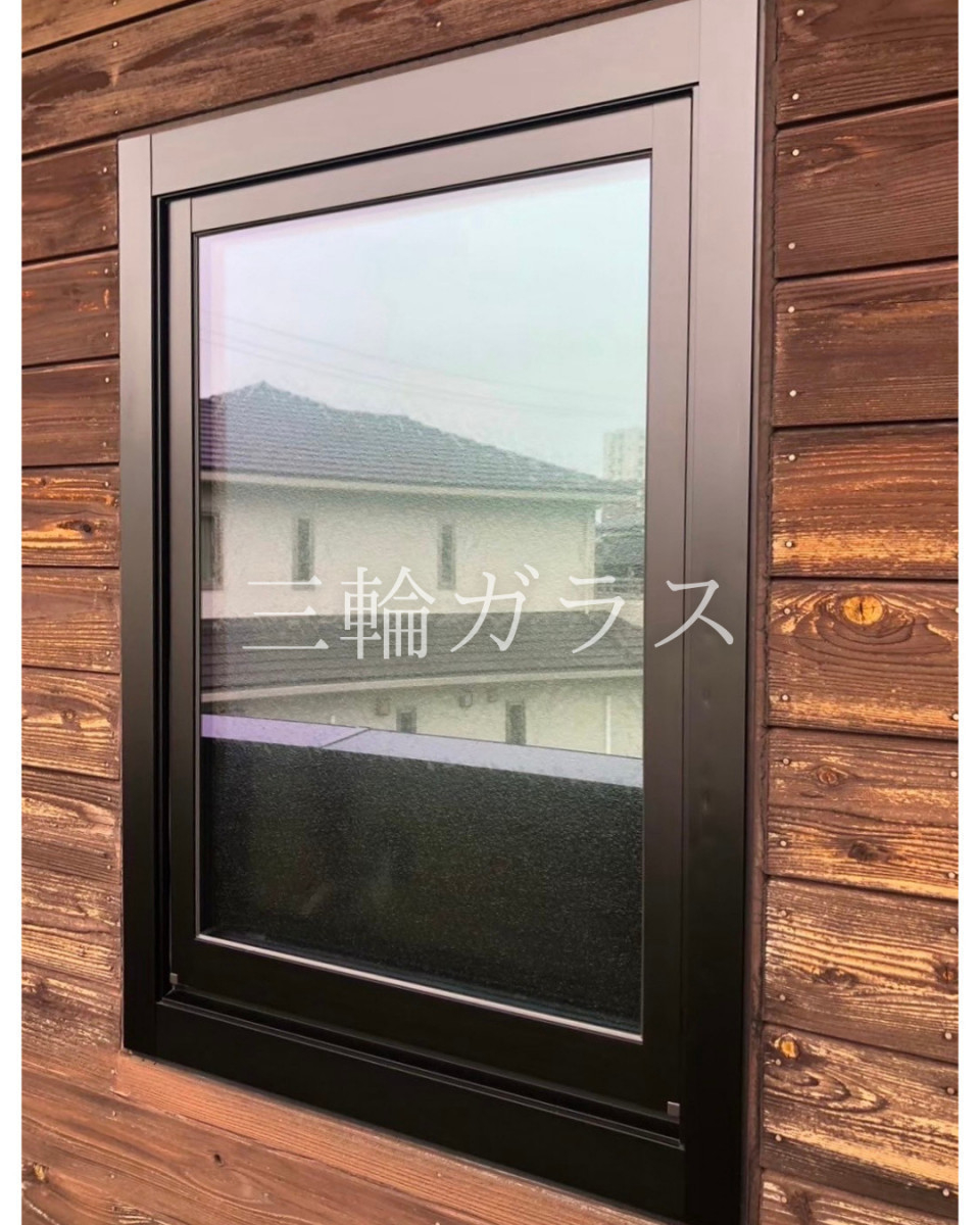 三輪ガラスの【豊明市】ジャロジー窓の故障を機に「先進的窓リノベ補助金」で最高断熱のトリプルガラスへ外窓交換！の施工後の写真1