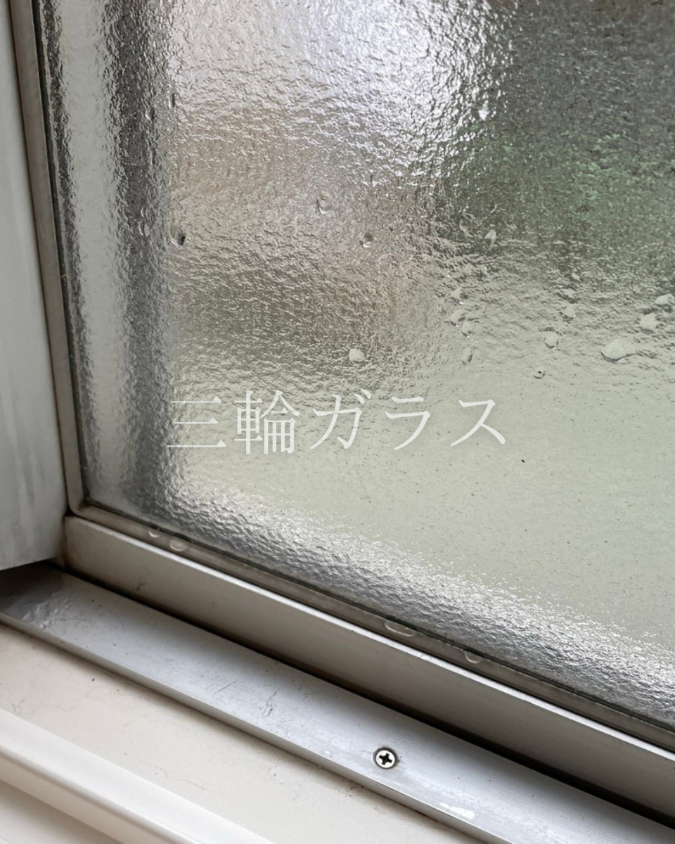 三輪ガラスの【名古屋市】築47年の冷え・結露解決！名古屋市で先進的窓リノベ補助金を活用「内窓プラマードU」事例の施工前の写真3