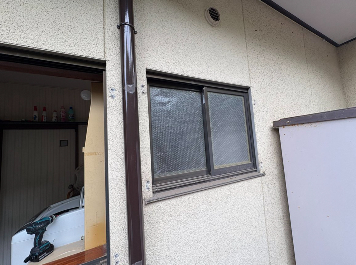 永尾硝子の【先進窓リノベ】外窓・勝手口取替工事【補助金】の施工前の写真3