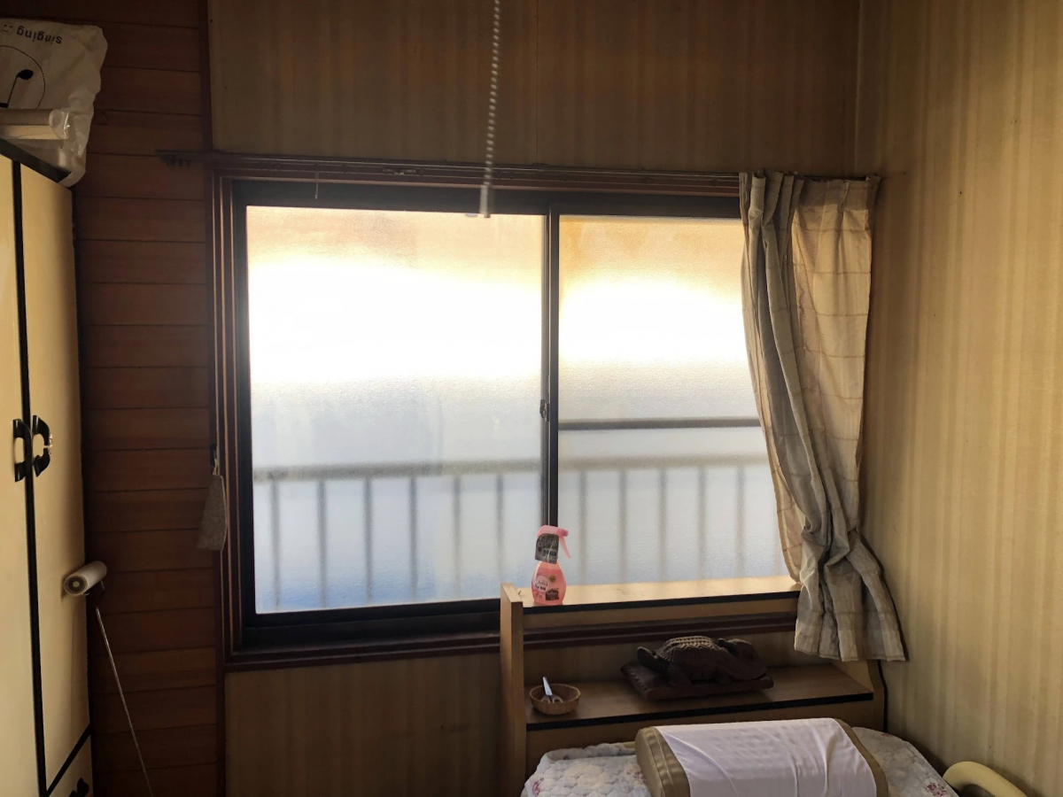 デンヒチ Rihoの補助金を活用して戸建住宅に二重窓設置！！の施工前の写真3