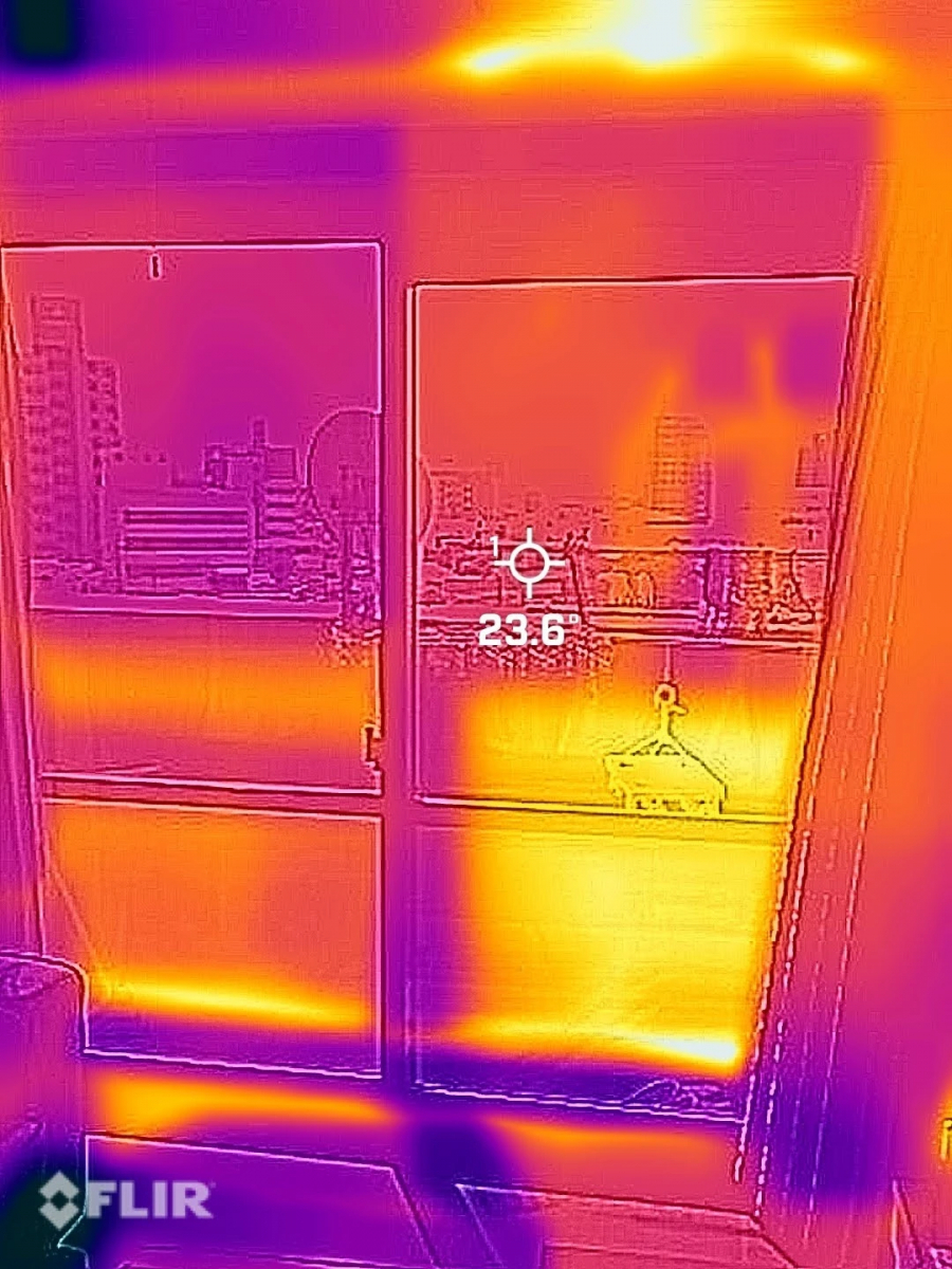 デンヒチ Rihoの築25年、久留米市のマンションで窓断熱工事を実施しました！の施工後の写真2