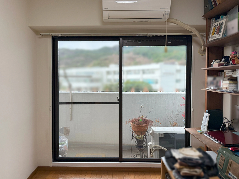 デンヒチ Rihoの福岡市南区柏原 築34年のマンションの窓断熱リフォームを実施しました!の施工前の写真2
