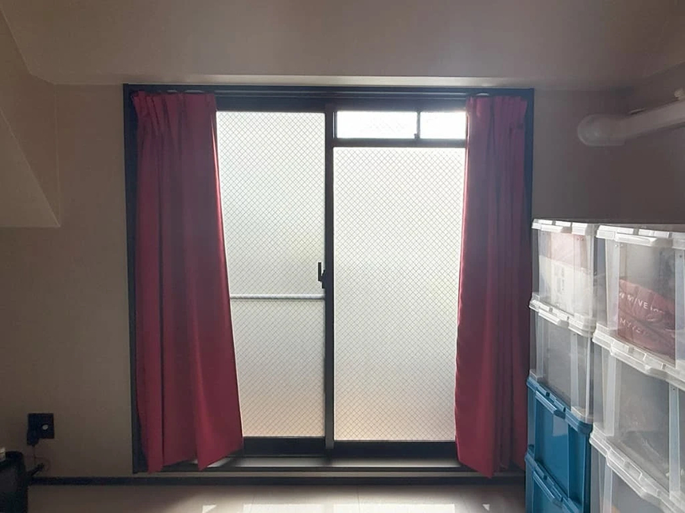 デンヒチ Rihoの福岡市東区箱崎・築30年のマンションの窓断熱リフォームを実施しました!の施工前の写真1