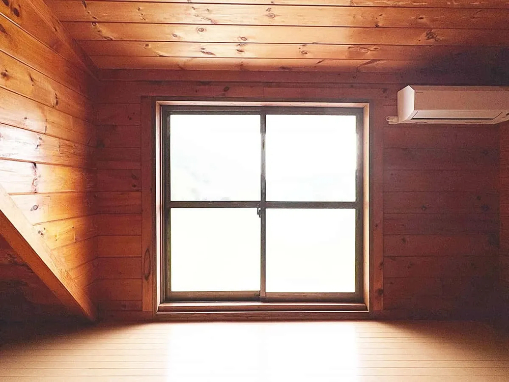 デンヒチ Rihoの福岡県糸島市志摩岐志・築33年の​​事務所の​​内窓(二重窓)断熱リフォームを​​実施しました！の施工前の写真1